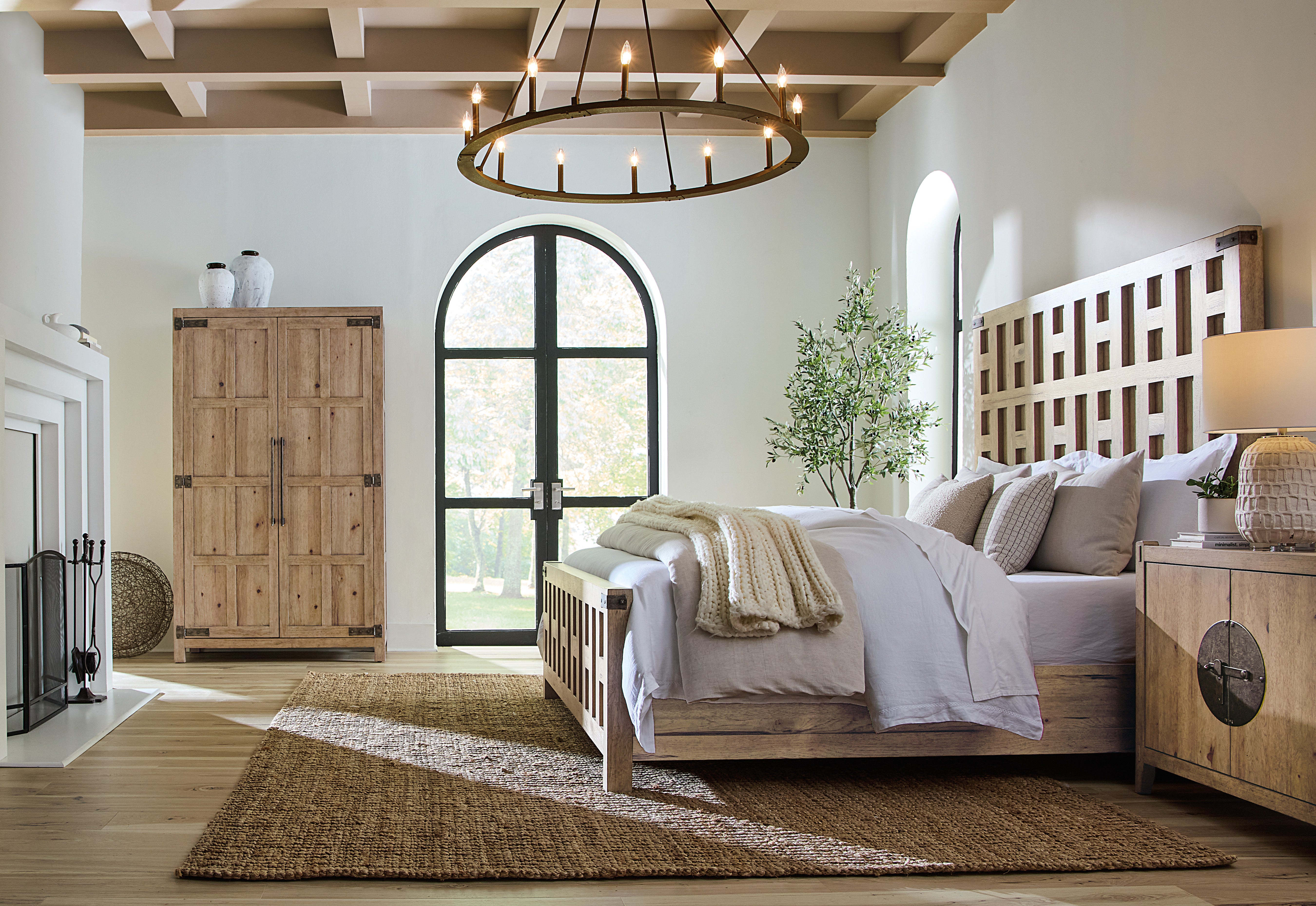 Vineyard Row California King Panel Bed