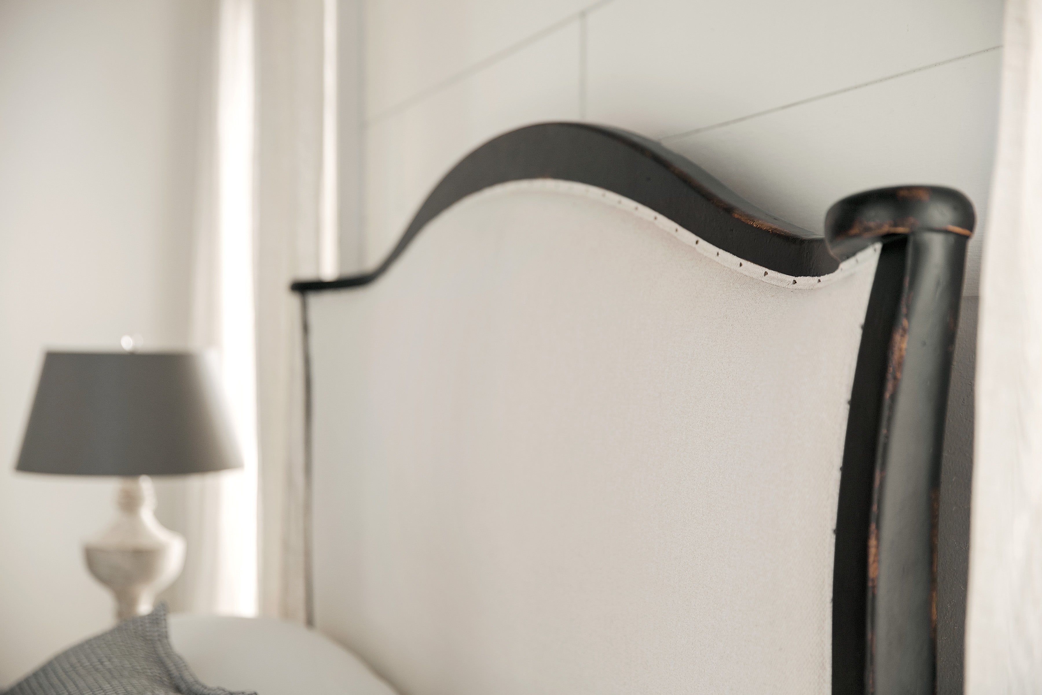 Ciao Bella King Upholstered Bed- Black