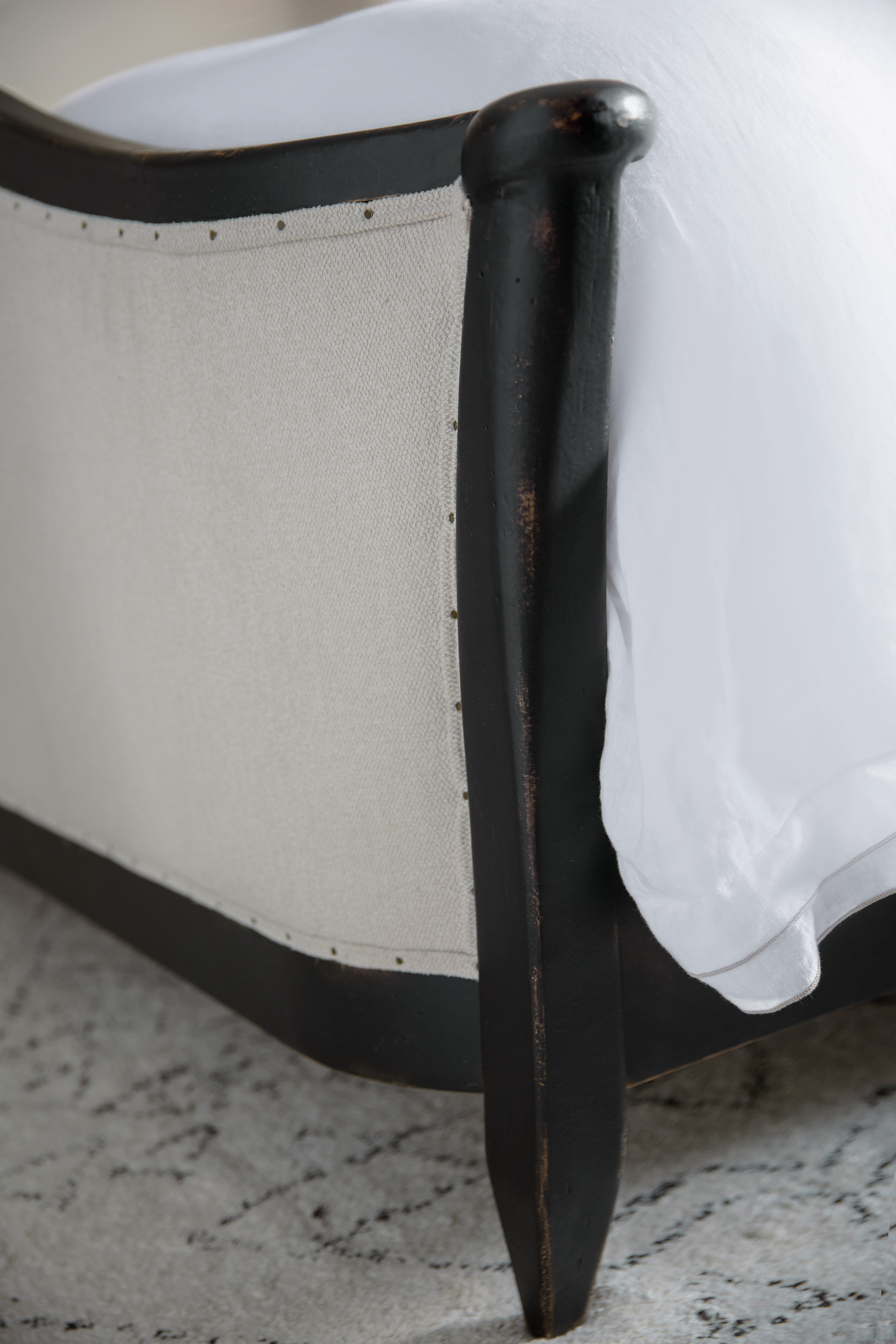 Ciao Bella Queen Upholstered Bed- Black