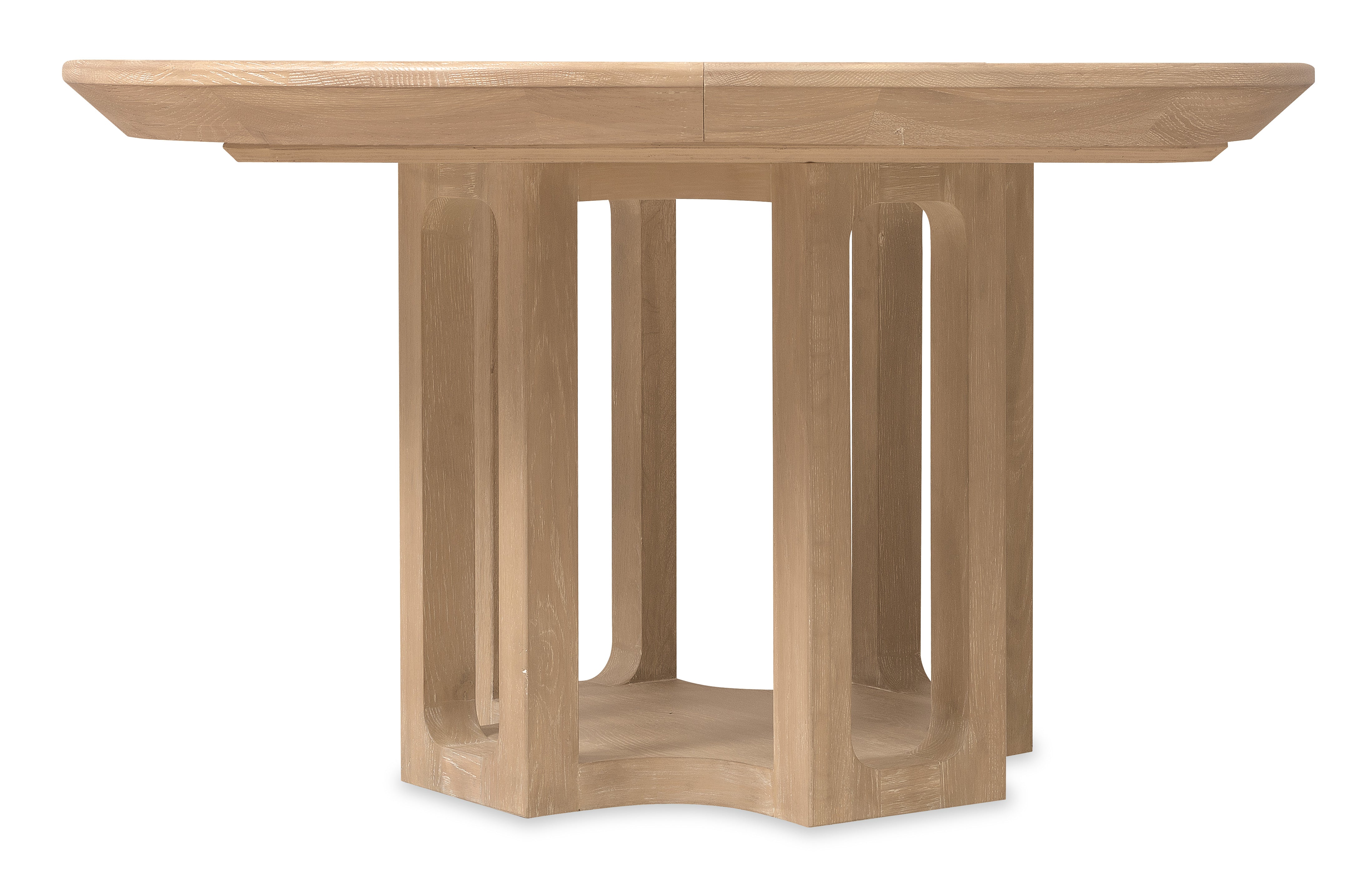 Banyon Bay Round Dining Table with One 18-inch Leaf