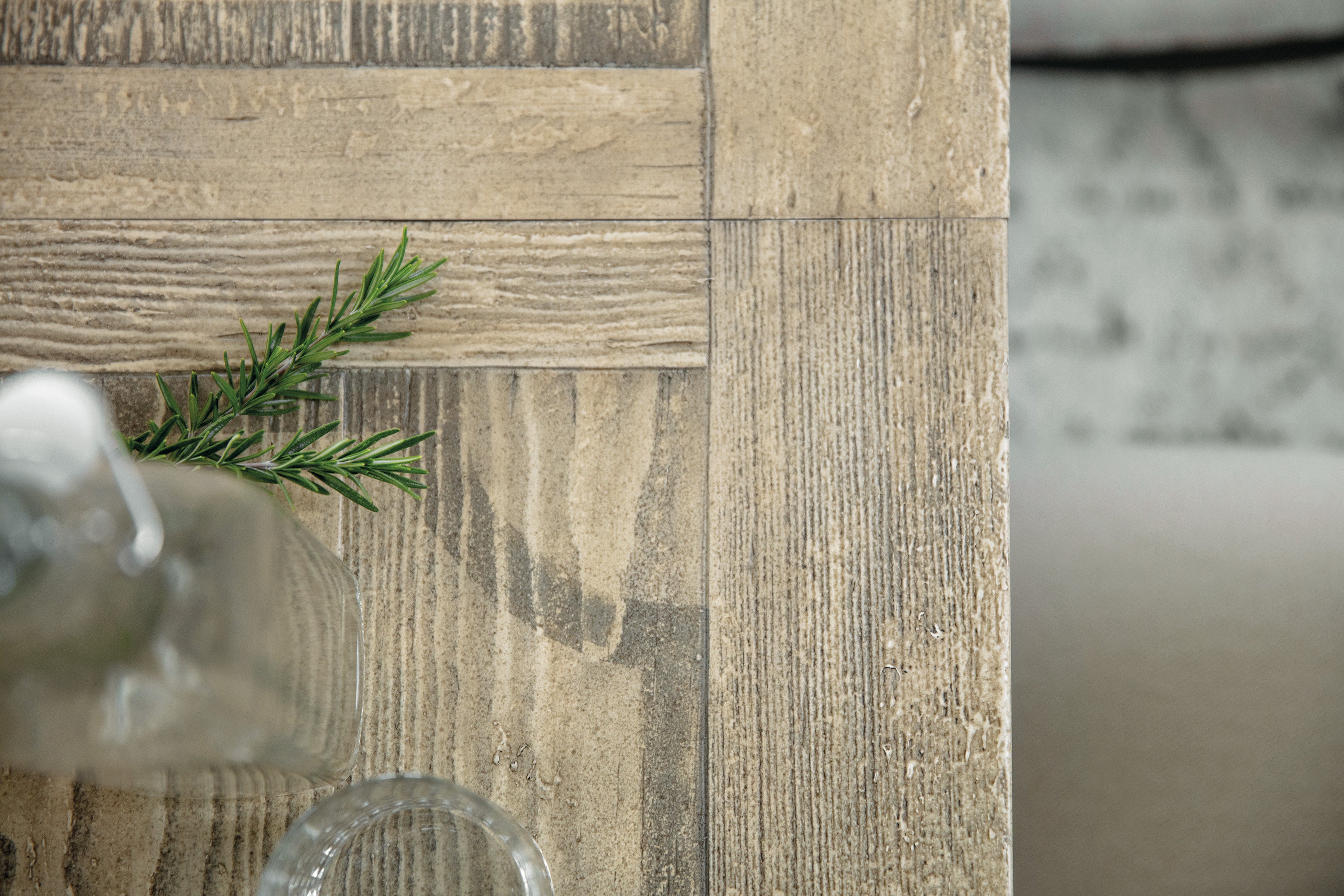 Ciao Bella 84in Trestle Table with 2-18in Leaves-Flaky White/Black