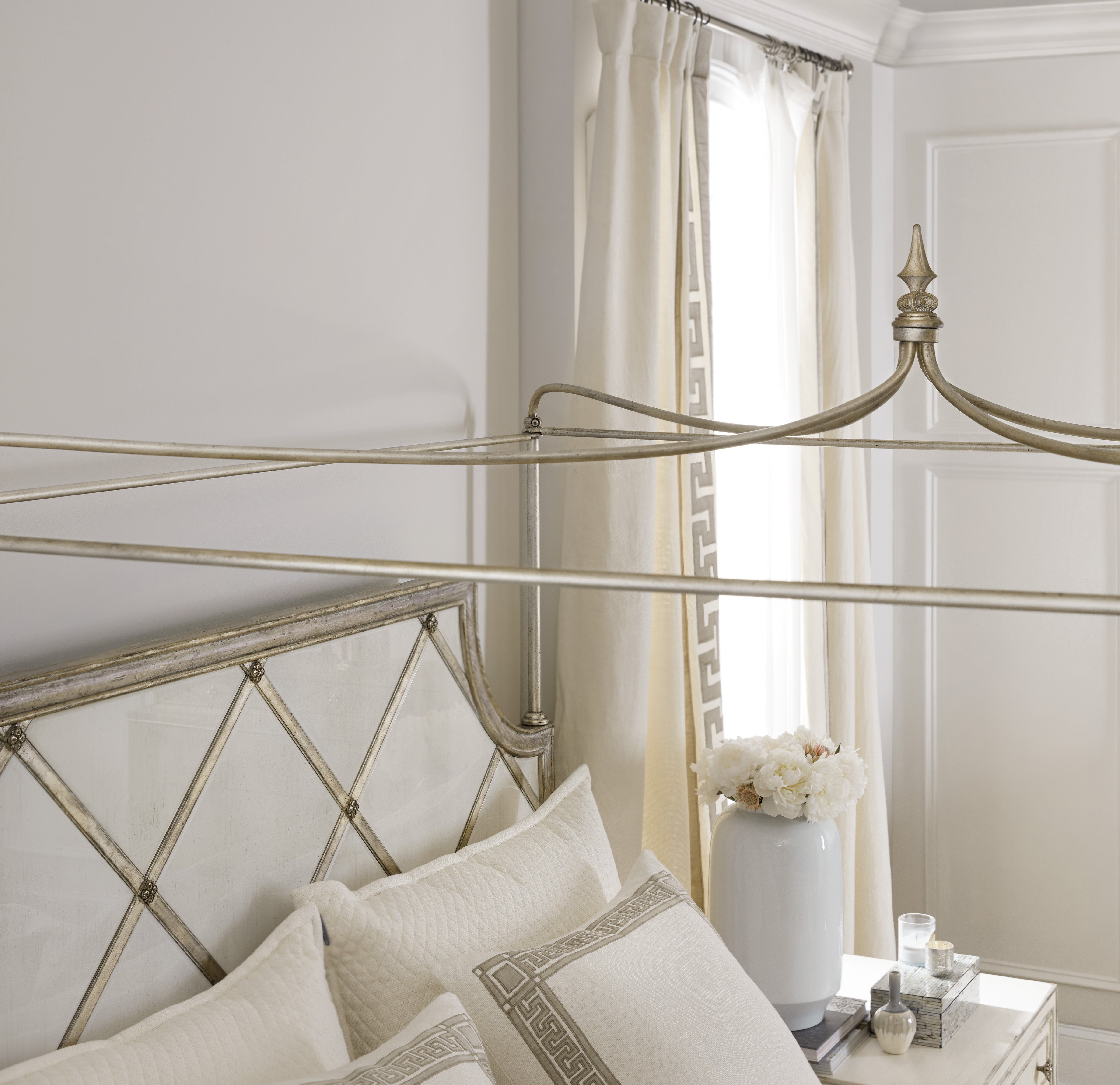 Sanctuary Diamont Canopy King  Panel Bed