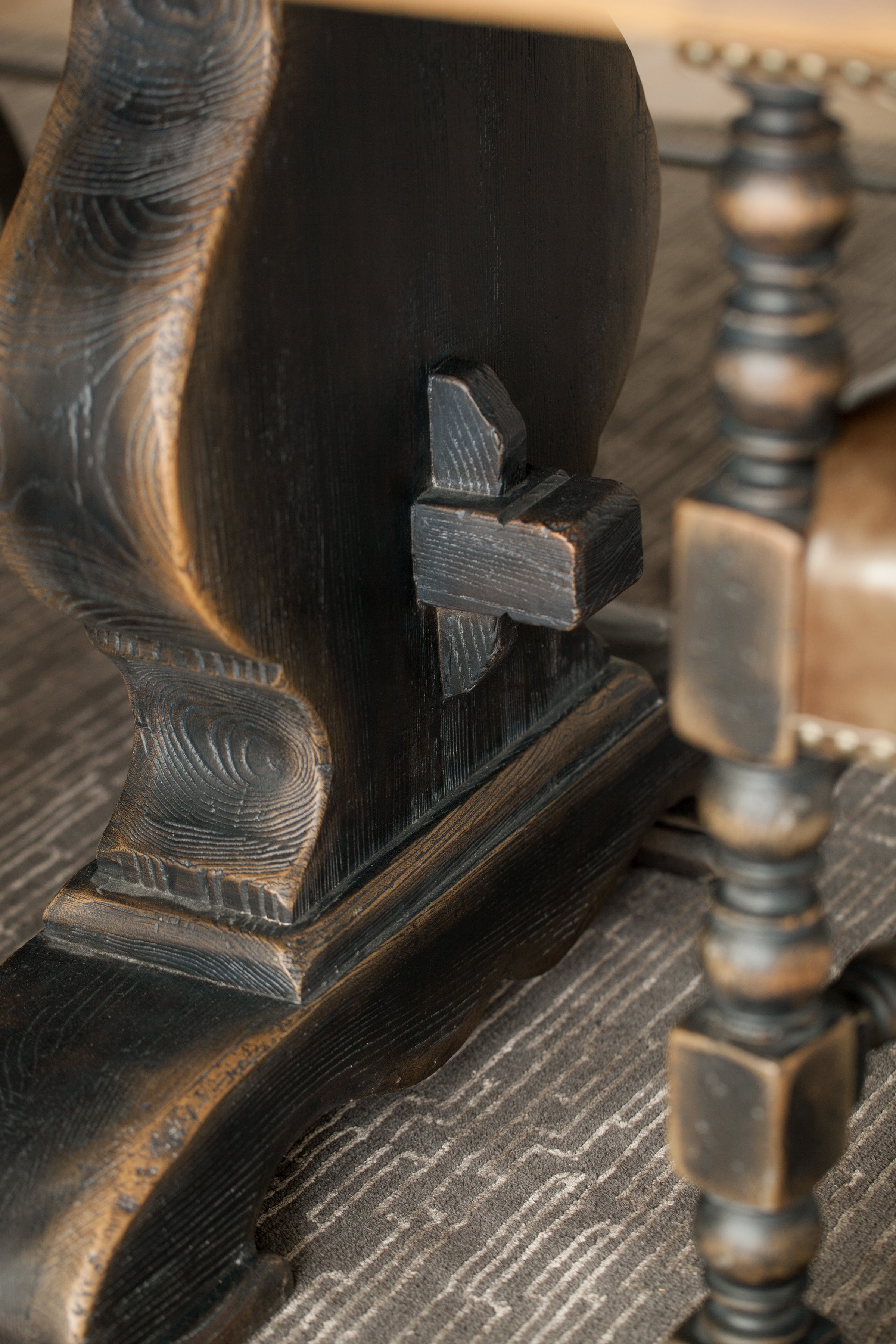 Bandera 86in Table with 2-18in Leaves